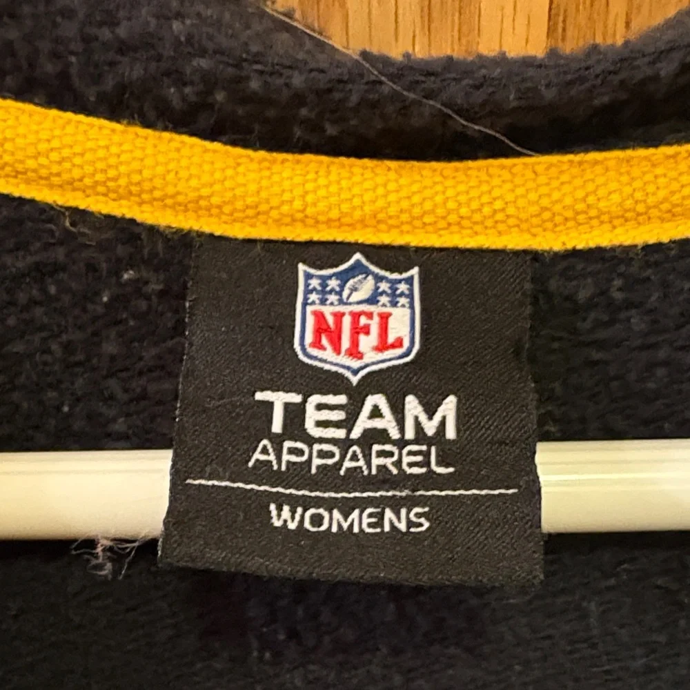 NFL Team Apparel Women's Black and Gold Hoodie - Picture 2 of 6